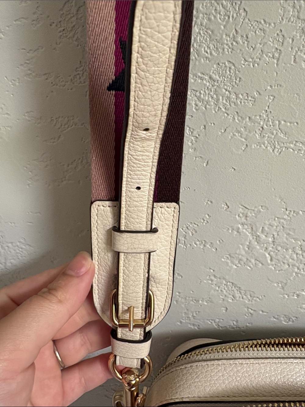 Coach Jes crossbody bag in white/chalk with multicolor star webbed strap - Picture 12 of 14